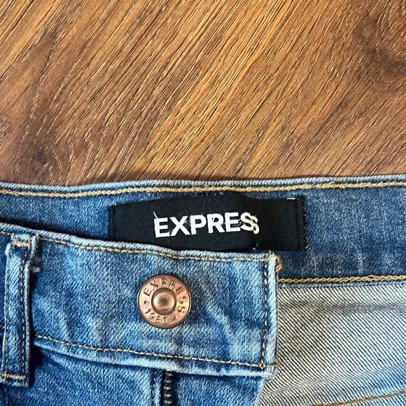 Express Distressed Ankle Jeans - Picture 2 of 9
